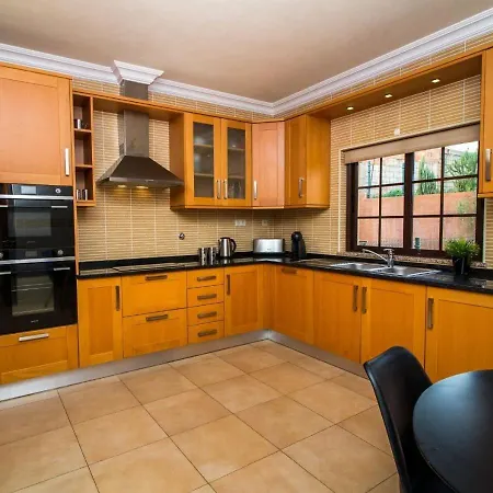 Algarve Luxury With Private Heated Pool Ii *