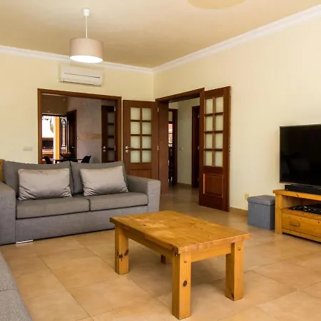 Algarve Luxury With Private Heated Pool Ii 펜션 *
